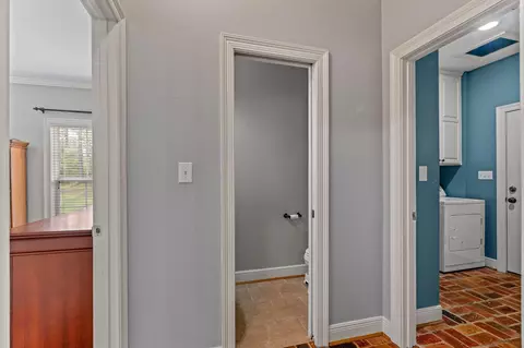 Entry Way - 515 Baker, Purvis, MS 39475 photo 2 of 4