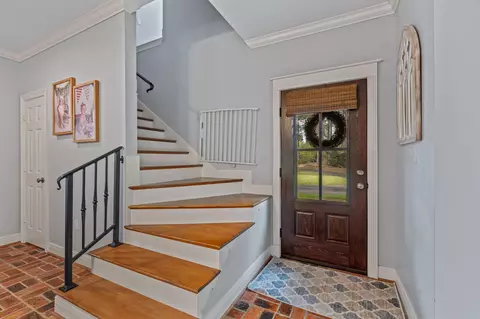 Entry Way - 515 Baker, Purvis, MS 39475 photo 1 of 4