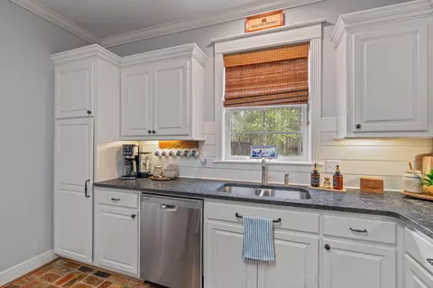 Kitchen - 515 Baker, Purvis, MS 39475 photo 4 of 5