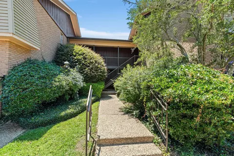 2900 Lincoln #8, Hattiesburg, MS 39402