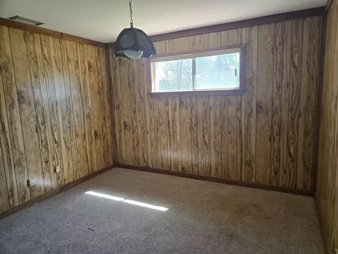 Bedroom - 404 E Main St, Laurel, MS 39440 photo 2 of 3