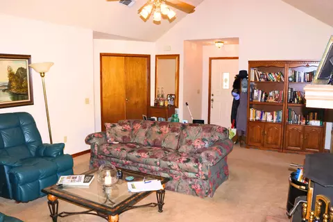 Living - 141 Heed Neely Rd, Braxton, MS 39044 photo 1 of 2