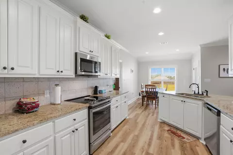 Kitchen - 369 Luther Lee Rd, Purvis, MS 39475 photo 2 of 3