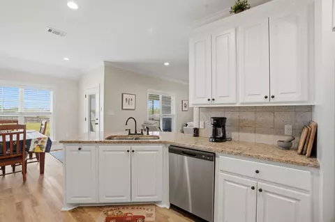 Kitchen - 369 Luther Lee Rd, Purvis, MS 39475 photo 3 of 3