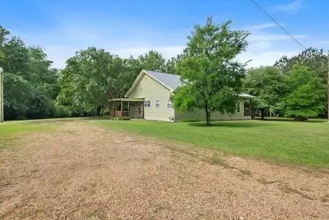 26 Welborn Rd, Laurel, MS 39443