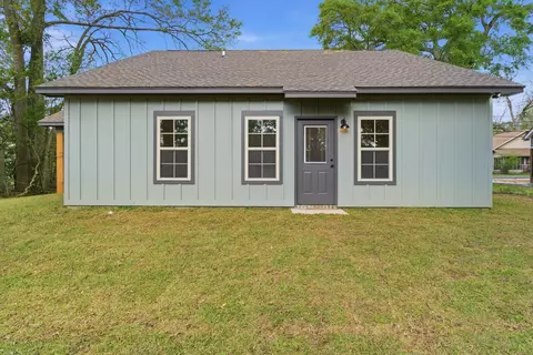 Exterior - 408 Main St, Purvis, MS 39475 photo 5 of 8
