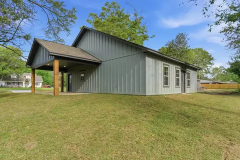 Exterior - 408 Main St, Purvis, MS 39475 photo 7 of 8