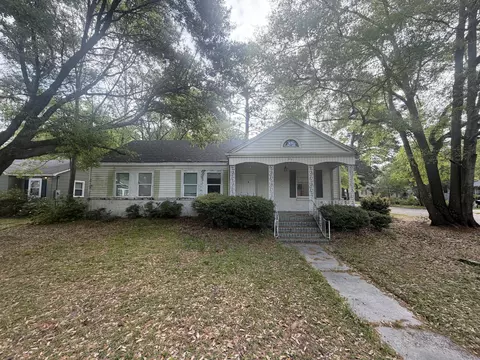 216 S 14th Ave, Hattiesburg, MS 39401