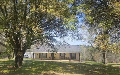 276 Mcphail Rd, Hattiesburg, MS 39401