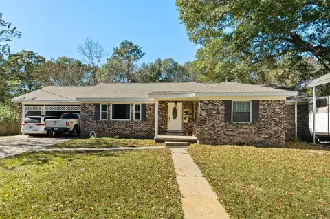 1121 Moselle Rd, Moselle, MS 39459
