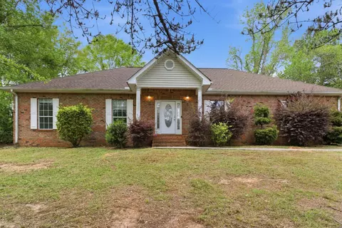 25 Serene Hill Dr, Hattiesburg, MS 39402