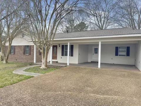 Exterior - 713 1st Ave, Purvis, MS 39475 photo 2 of 3
