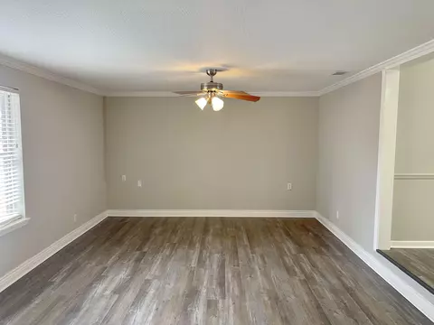 Living - 713 1st Ave, Purvis, MS 39475 photo 1 of 5