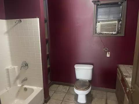Bath - 10 Sunshine, Brooklyn, MS 39425 photo 1 of 2