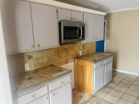 Kitchen - 10 Sunshine, Brooklyn, MS 39425 photo 1 of 1