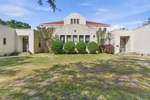 601 Court St #STE 200, Hattiesburg, MS 39401