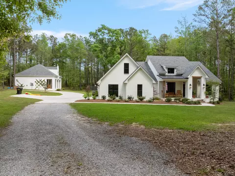75 Otis Lee Rd, Petal, MS 39465
