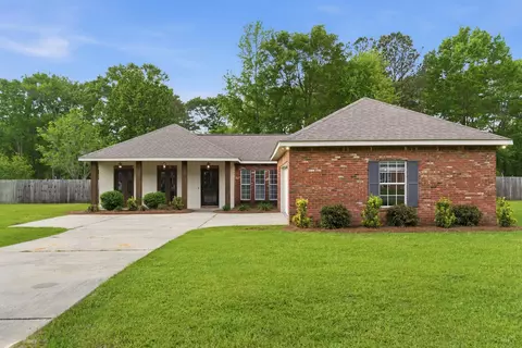 110 Archel St, Petal, MS 39465