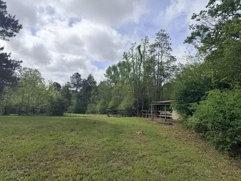 121 J M Burge Rd, Hattiesburg, MS 39402