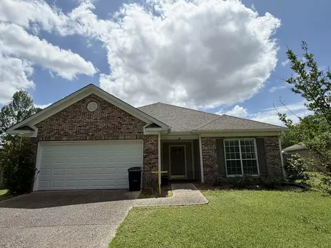 105 E Ave, Ellisville, MS 39437