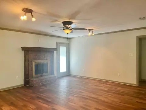 Living - 306 Doc Johnson, Purvis, MS 39475 photo 3 of 6