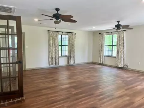 Living - 306 Doc Johnson, Purvis, MS 39475 photo 5 of 6