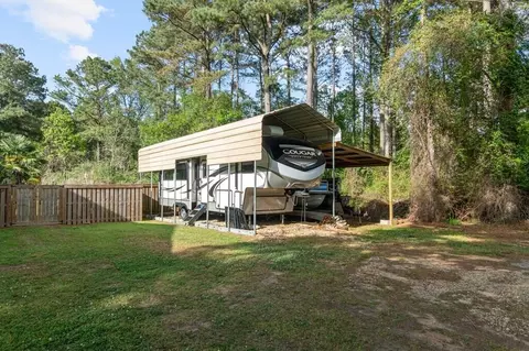 Exterior - 131 Violet Dr, Laurel, MS 39443 photo 4 of 17