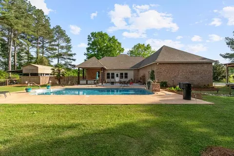 Exterior - 131 Violet Dr, Laurel, MS 39443 photo 14 of 17