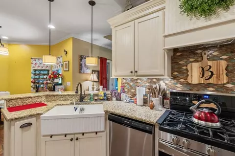 Kitchen - 131 Violet Dr, Laurel, MS 39443 photo 2 of 3
