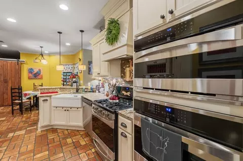 Kitchen - 131 Violet Dr, Laurel, MS 39443 photo 3 of 3