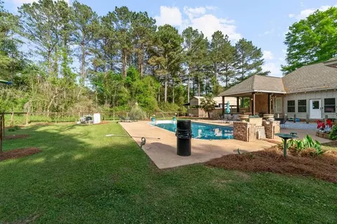 Exterior - 131 Violet Dr, Laurel, MS 39443 photo 15 of 17