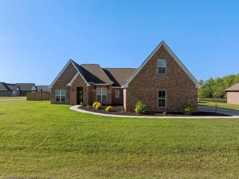 13 Grand Cv, Petal, MS 39465