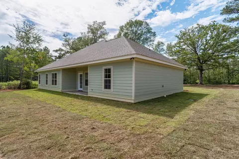 Exterior - 6 Millie Lott Rd, Sumrall, MS 39482 photo 9 of 10