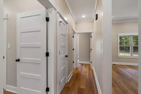 Entry Way - 6 Millie Lott Rd, Sumrall, MS 39482 photo 4 of 4