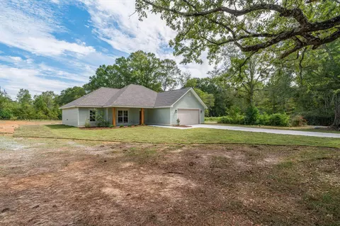 Exterior - 6 Millie Lott Rd, Sumrall, MS 39482 photo 3 of 10
