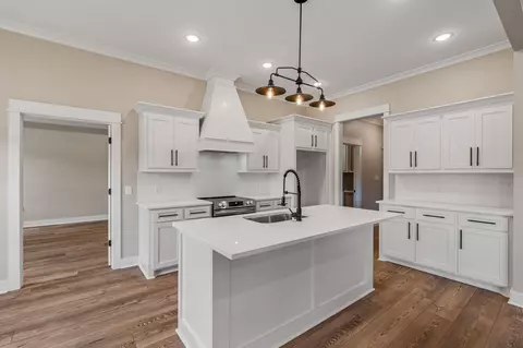 Kitchen - 6 Millie Lott Rd, Sumrall, MS 39482 photo 1 of 1