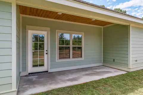 Exterior - 6 Millie Lott Rd, Sumrall, MS 39482 photo 7 of 10