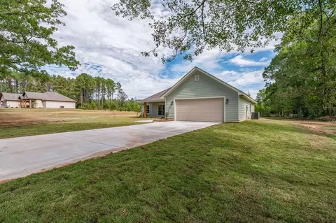 Exterior - 6 Millie Lott Rd, Sumrall, MS 39482 photo 2 of 10