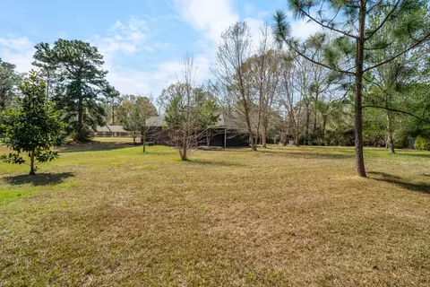 Exterior - 407 Maple Dr, Petal, MS 39465 photo 3 of 11