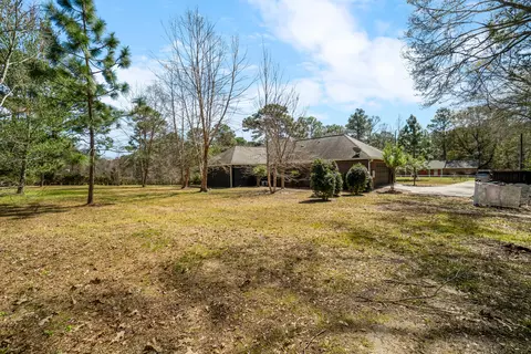 Exterior - 407 Maple Dr, Petal, MS 39465 photo 8 of 11