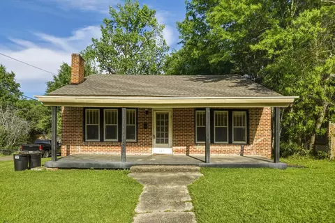 117 Kimball Ave, Hattiesburg, MS 39401
