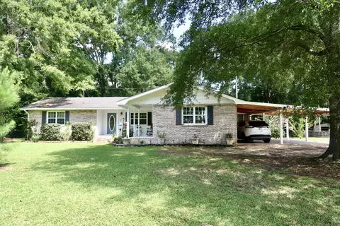 209 Singley, Columbia, MS 39429