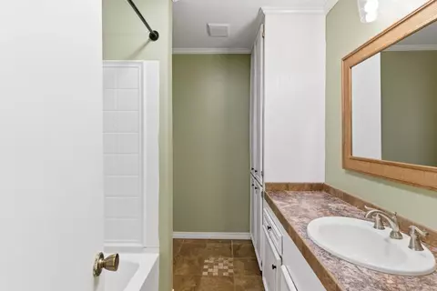 Bath - 3 Billy Craft Rd, Laurel, MS 39443 photo 2 of 6
