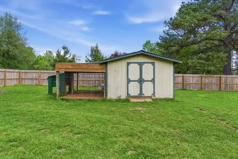 Exterior - 3 Billy Craft Rd, Laurel, MS 39443 photo 11 of 14
