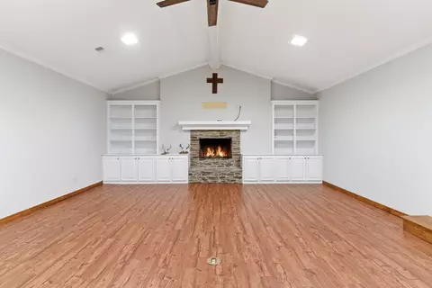 Living - 3 Billy Craft Rd, Laurel, MS 39443 photo 2 of 4