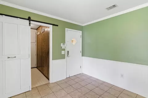 Entry Way - 3 Billy Craft Rd, Laurel, MS 39443 photo 2 of 2