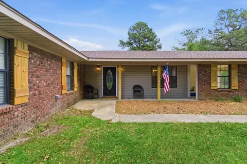 Exterior - 3 Billy Craft Rd, Laurel, MS 39443 photo 4 of 14