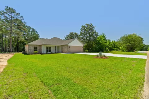 Exterior - 68 Ratcliff Rd, Sumrall, MS 39482 photo 8 of 9
