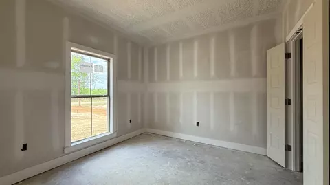 Bedroom - 68 Ratcliff Rd, Sumrall, MS 39482 photo 1 of 3