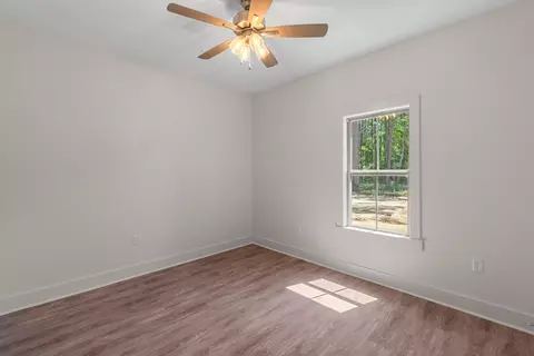 Bedroom - 68 Ratcliff Rd, Sumrall, MS 39482 photo 2 of 7